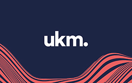 Logotyp UKM